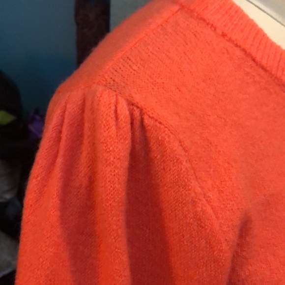 Elodie Sz M tangerine sorbet orange sweater. Vintage vibes w/ Gathered shoulders - Picture 3 of 10